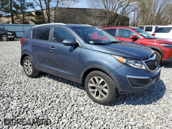 2014 Kia Sportage LX with VIN KNDPB3AC6E7584745, listed as a Copart auction lot 54323715 with 111,675 mi miles and Clean Title. Bid and sale history available at carsss.com. Image 4.