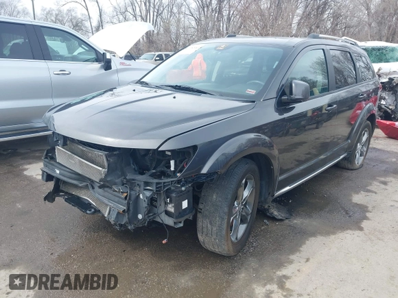 2017 Dodge Journey Crossroad Plus z VIN 3C4PDCGG6HT544668, wystawiony jako IAAI lot #40387483 z przebiegiem 61 712 mil mil oraz . Historia ofert i sprzedaży dostępna na DreamBid. Obrazek 2.