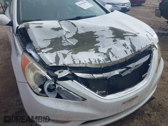 2011 Hyundai Sonata SE with VIN 5NPEC4ACXBH257458, listed as a IAAI auction lot 41636244 with 168,312 mi miles. Bid and sale history available at carsss.com. Image 6.