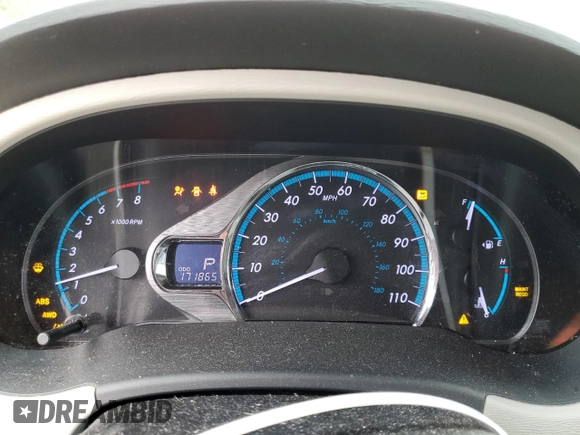 2011 Toyota Sienna XLE z VIN 5TDDK3DC6BS003695, wystawiony jako Copart lot #56868305 z przebiegiem 171 865 mil mil oraz Czysty tytuł • Clean title. Historia ofert i sprzedaży dostępna na DreamBid. Obrazek 9.