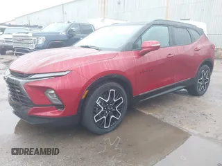 2023 Chevrolet Blazer RS z VIN 3GNKBKRS4PS213093, wystawiony jako IAAI lot #41111731 z przebiegiem 16 435 mil mil oraz . Historia ofert i sprzedaży dostępna na DreamBid. Obrazek 2.