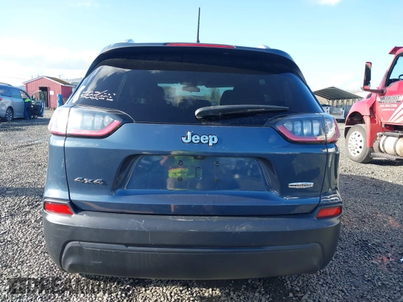 2019 Jeep Cherokee Latitude with VIN 1C4PJMCB1KD453801, listed as a IAAI auction lot 41663957 with 85,062 mi miles. Bid and sale history available at carsss.com. Image 17.
