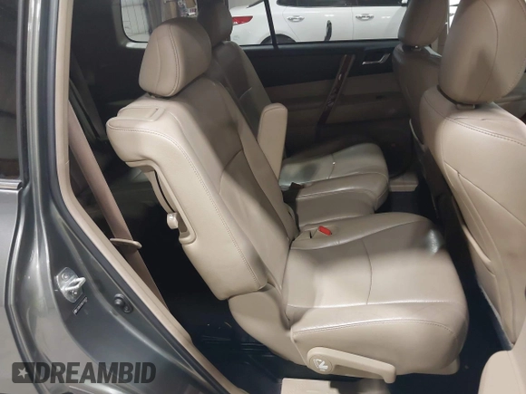 2012 Toyota Highlander Limited with VIN 5TDDK3EH6CS104814, listed as a IAAI auction lot 41958855 with 232,000 mi miles. Bid and sale history available at carsss.com. Image 8.