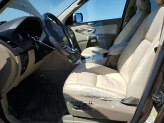 2013 Volvo XC90 Premier Plus z VIN YV4952CY6D1667691, wystawiony jako Copart lot #52189395 z przebiegiem 184 313 mil mil oraz Szkoda całkowita • Salvage title. Historia ofert i sprzedaży dostępna na DreamBid. Obrazek 7.
