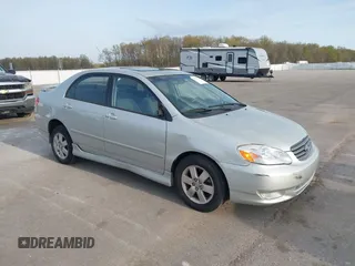 2003 Toyota Corolla CE with VIN 1NXBR32E63Z179629, listed as a IAAI auction lot 42043795 with 204,736 mi miles. Bid and sale history available at carsss.com. Image 1.
