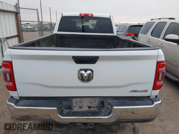 2021 Ram 2500 Tradesman with VIN 3C6UR5HL9MG582014, listed as a IAAI auction lot 41341443 with 127,007 mi miles and . Bid and sale history available at DreamBid. Image 16.