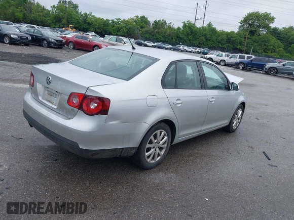 2010 Volkswagen Jetta Limited Edition with VIN 3VWAZ7AJ8AM131019, listed as a IAAI auction lot 42340420 with 263,840 mi miles and . Bid and sale history available at DreamBid. Image 4.