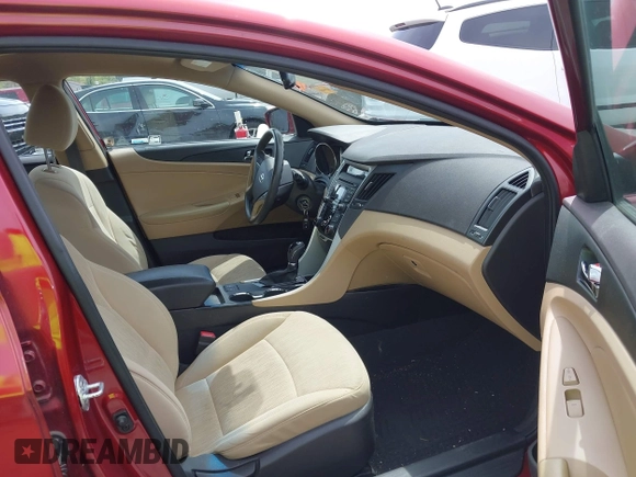 2013 Hyundai Sonata GLS with VIN 5NPEB4AC6DH705264, listed as a IAAI auction lot 42031235 with 68,752 mi miles and . Bid and sale history available at carsss.com. Image 5.
