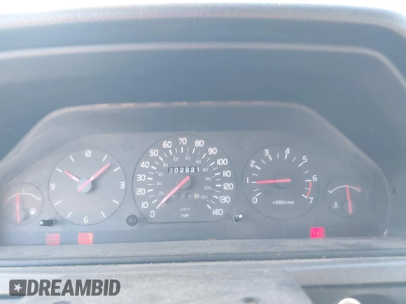 1995 Volvo 900 z VIN YV1JS8314S1209962, wystawiony jako IAAI lot #41750021 z przebiegiem 202 921 mil mil oraz . Historia ofert i sprzedaży dostępna na DreamBid. Obrazek 7.