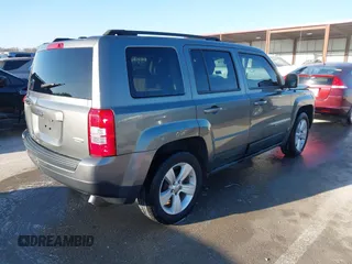 2011 Jeep Patriot Sport with VIN 1J4NT1GA1BD220156, listed as a IAAI auction lot 41760424 with 100,336 mi miles and . Bid and sale history available at carsss.com. Image 4.