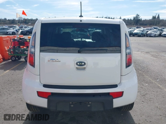 2011 Kia Soul + with VIN KNDJT2A23B7267442, listed as a IAAI auction lot 41671119 with 123,577 mi miles. Bid and sale history available at carsss.com. Image 16.