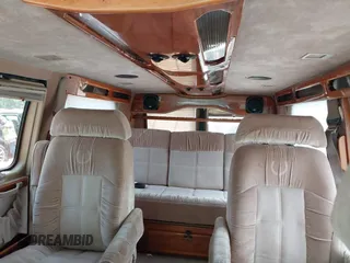 1995 Chevrolet Chevy Van с VIN 1GBEG25K5SF120517, выставлен на аукционе IAAI как лот 42469924 с пробегом 99 761 миль миль и . История ставок и продаж доступна на DreamBid. Изображение 12.