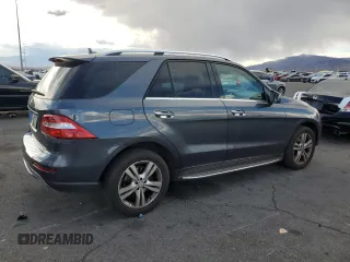 2015 Mercedes-Benz M 250 with VIN 4JGDA0EB0FA493881, listed as a Copart auction lot 50272335 with 254,510 mi miles and Clean Title. Bid and sale history available at DreamBid. Image 3.