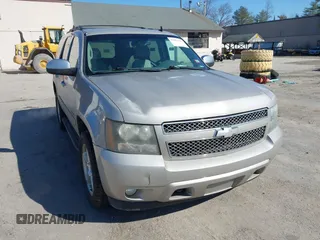 2008 Chevrolet Tahoe LTZ z VIN 1GNFK13068J226644, wystawiony jako IAAI lot #41803779 z przebiegiem 246 061 mil mil oraz . Historia ofert i sprzedaży dostępna na DreamBid. Obrazek 6.