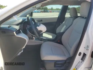 2022 Toyota Corolla Cross L with VIN 7MUAAAAG6NV028639, listed as a Copart auction lot 61252535 with 25,583 mi miles and Non repairable. Bid and sale history available at DreamBid. Image 7.