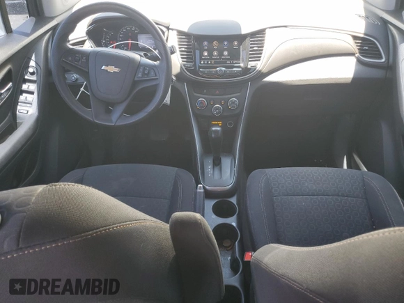 2020 Chevrolet Trax LS with VIN 3GNCJKSB0LL204347, listed as a Copart auction lot 63516375 with 35,720 mi miles and Salvage title. Bid and sale history available at DreamBid. Image 8.