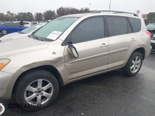 2008 Toyota RAV4 Ltd with VIN JTMZK31V185022939, listed as a IAAI auction lot 41563142 with 165,669 mi miles. Bid and sale history available at carsss.com. Image 6.