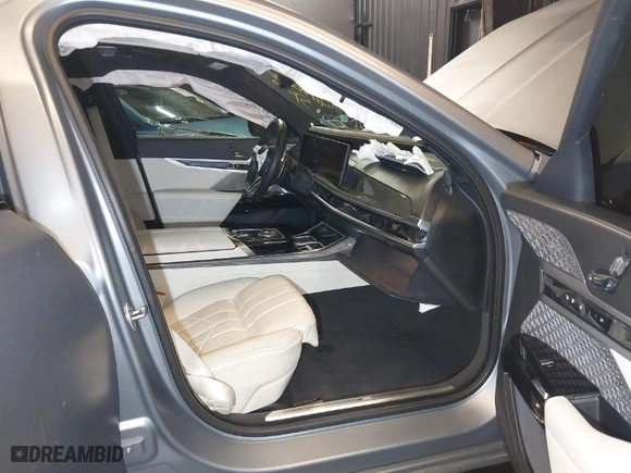 2023 BMW 7 Series 760i xDrive with VIN WBA33EJ09PCM90606, listed as a IAAI auction lot 41498342 with 36,838 mi miles. Bid and sale history available at carsss.com. Image 5.