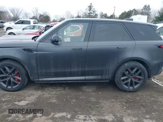 2024 Land Rover Range Rover Sport Dynamic SE with VIN SAL1L9FU2RA192323, listed as a IAAI auction lot 41315324 with 5,677 mi miles and . Bid and sale history available at DreamBid. Image 14.