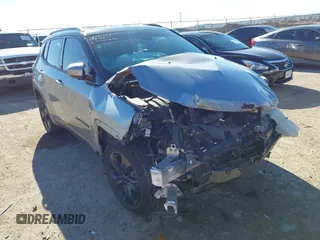 2018 Jeep Compass Latitude with VIN 3C4NJCBB6JT407702, listed as a IAAI auction lot 41204505 with 38,073 mi miles. Bid and sale history available at carsss.com. Image 6.