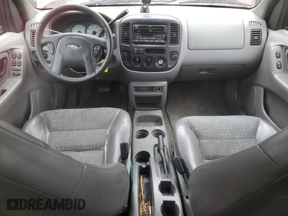 2001 Ford Escape XLS with VIN 1FMYU02181KA64401, listed as a Copart auction lot 44216825 with 196,408 mi miles and Salvage Title. Bid and sale history available at carsss.com. Image 8.