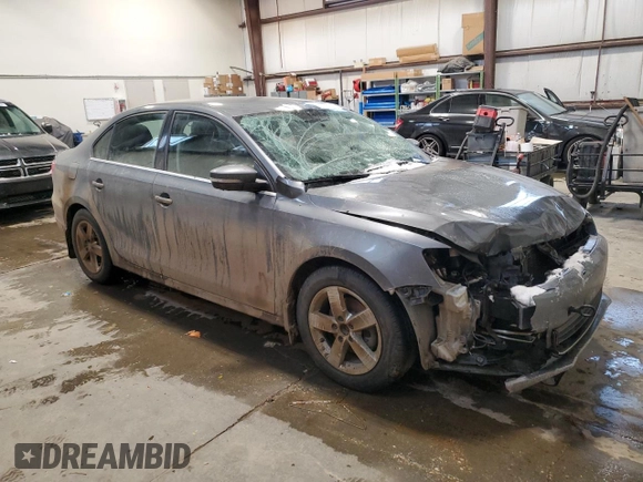 2012 Volkswagen Jetta Comfortline with VIN 3VWDL7AJ7CM414187, listed as a Copart auction lot 85592824 with 269,184 mi miles and Salvage title. Bid and sale history available at DreamBid. Image 4.