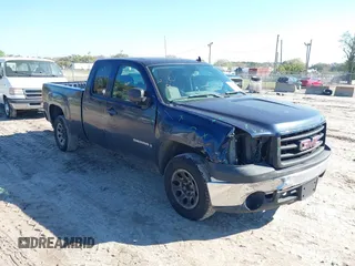 2007 GMC Sierra 1500 SLE1 with VIN 2GTEC19C071702057, listed as a IAAI auction lot 41674366 with 288,543 mi miles and . Bid and sale history available at DreamBid. Image 1.