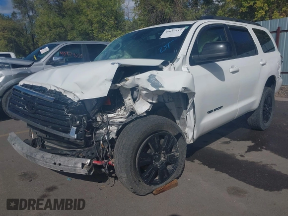2018 Toyota Sequoia SR5 with VIN 5TDBY5G10JS165042, listed as a IAAI auction lot 40629447 with 89,706 mi miles. Bid and sale history available at carsss.com. Image 18.