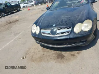 2003 Mercedes-Benz SL 500 z VIN WDBSK75F73F013272, wystawiony jako IAAI lot #42428315 z przebiegiem Nie podano mil oraz . Historia ofert i sprzedaży dostępna na DreamBid. Obrazek 12.