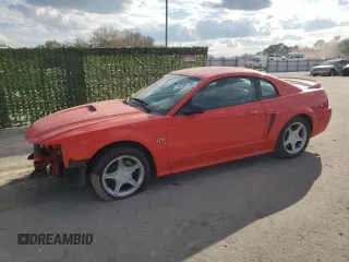 2000 Ford Mustang GT with VIN 1FAFP42X2YF313976, listed as a Copart auction lot 46873555 with 104,218 mi miles and Non Repairable. Bid and sale history available at carsss.com. Image 1.