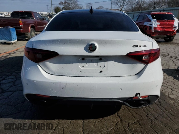 2020 Alfa Romeo Giulia Ti Sport z VIN ZARFAMBN4L7635554, wystawiony jako Copart lot #47129825 z przebiegiem 46 324 mil mil oraz Szkoda całkowita • Salvage title. Historia ofert i sprzedaży dostępna na DreamBid. Obrazek 6.