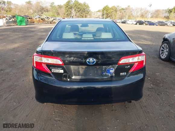 2014 Toyota Camry Hybrid LE with VIN 4T1BD1FK8EU113508, listed as a IAAI auction lot 42068470 with 386,932 mi miles. Bid and sale history available at carsss.com. Image 16.
