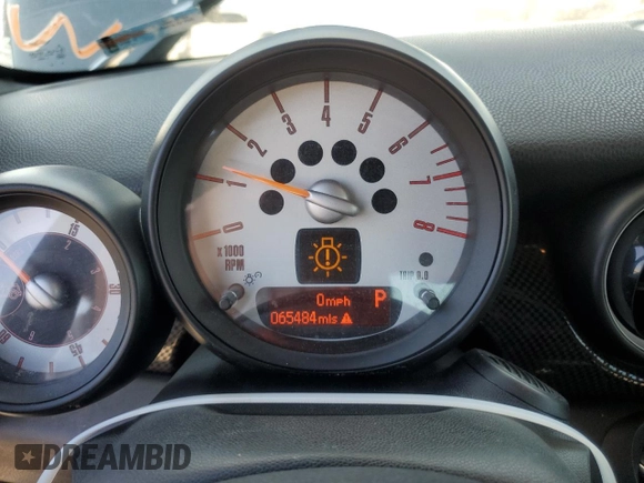 2014 MINI Convertible S с VIN WMWZP3C52ET706661, выставлен на аукционе Copart как лот 70040934 с пробегом 65 484 миль миль и Списание • Salvage title. История ставок и продаж доступна на DreamBid. Изображение 9.
