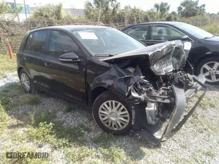 2011 Volkswagen Golf with VIN WVWDA7AJ1BW101448, listed as a IAAI auction lot 41673677 with 65,066 mi miles. Bid and sale history available at carsss.com. Image 1.