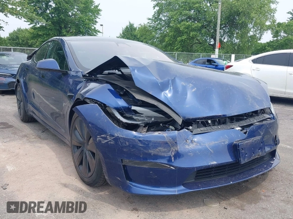 2022 Tesla Model S z VIN 5YJSA1E55NF493604, wystawiony jako IAAI lot #42503731 z przebiegiem 37 961 mil mil oraz . Historia ofert i sprzedaży dostępna na DreamBid. Obrazek 1.