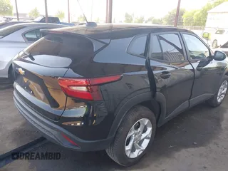 2025 Chevrolet Trax LS with VIN KL77LFEP8SC083660, listed as a IAAI auction lot 41993641 with 6,667 mi miles and . Bid and sale history available at DreamBid. Image 4.