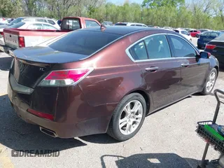 2009 Acura TL Tech with VIN 19UUA86549A016873, listed as a IAAI auction lot 42044931 with 224,627 mi miles. Bid and sale history available at carsss.com. Image 4.