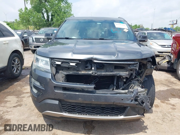 2017 Ford Explorer XLT with VIN 1FM5K7D82HGA76097, listed as a IAAI auction lot 42242169 with Not provided miles and . Bid and sale history available at DreamBid. Image 12.