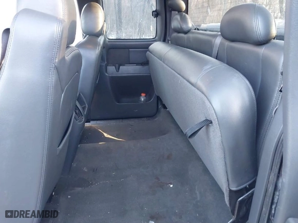 2006 Chevrolet Silverado 1500 LT3 with VIN 2GCEK19B761320181, listed as a IAAI auction lot 41362467 with 161,721 mi miles. Bid and sale history available at carsss.com. Image 8.