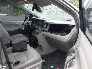 2018 Toyota Sienna XLE Auto Access Seat с VIN 5TDYZ3DC2JS940989, выставлен на аукционе IAAI как лот 42316742 с пробегом 130 731 миль миль и . История ставок и продаж доступна на DreamBid. Изображение 5.