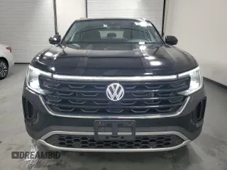 2024 Volkswagen Atlas SE with VIN 1V2HE2CA2RC231772, listed as a Copart auction lot 58084705 with 61,694 mi miles and Clean title. Bid and sale history available at DreamBid. Image 5.