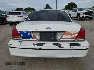 2000 Ford Crown Victoria Police Police Interceptor with VIN 2FAFP71W1YX197264, listed as a Copart auction lot 85513184 with 165,543 mi miles and Non Repairable. Bid and sale history available at carsss.com. Image 6.