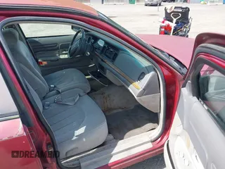 1995 Ford Crown Victoria с VIN 2FALP73W7SX173882, выставлен на аукционе IAAI как лот 42459860 с пробегом 125 958 миль миль и . История ставок и продаж доступна на DreamBid. Изображение 5.