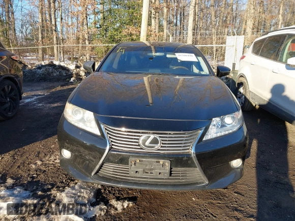 2013 Lexus ES 4dr Sdn with VIN JTHBK1GG9D2005248, listed as a IAAI auction lot 41300498 with 194,463 mi miles. Bid and sale history available at carsss.com. Image 12.