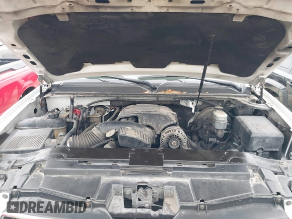 2010 Chevrolet Tahoe LS with VIN 1GNMCAE3XAR215407, listed as a IAAI auction lot 42185643 with 201,070 mi miles and . Bid and sale history available at DreamBid. Image 10.