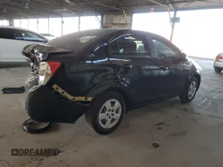 2016 Chevrolet Sonic LS z VIN 1G1JA5SH6G4185877, wystawiony jako Copart lot #42243525 z przebiegiem 117 903 mil mil oraz Szkoda całkowita • Salvage title. Historia ofert i sprzedaży dostępna na DreamBid. Obrazek 3.