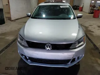 2012 Volkswagen Jetta Sedan SE w/Convenience & Sunroof with VIN 3VWDX7AJXCM401907, listed as a Copart auction lot 53448685 with 122,024 mi miles and Salvage Title. Bid and sale history available at carsss.com. Image 5.