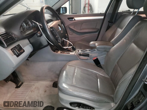2004 BMW 3 Series 330i with VIN WBAEV53404KM37815, listed as a Copart auction lot 41405525 with 207,325 mi miles and Clean Title. Bid and sale history available at carsss.com. Image 7.