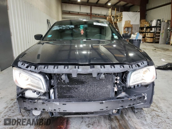 2013 Chrysler 300 z VIN 2C3CCAAG8DH727074, wystawiony jako Copart lot #55718345 z przebiegiem 92 228 mil mil oraz Szkoda całkowita • Salvage title. Historia ofert i sprzedaży dostępna na DreamBid. Obrazek 5.