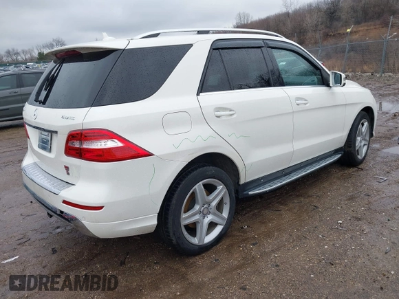 2014 Mercedes-Benz M 550 with VIN 4JGDA7DB1EA362659, listed as a IAAI auction lot 41704573 with 163,341 mi miles and . Bid and sale history available at carsss.com. Image 4.